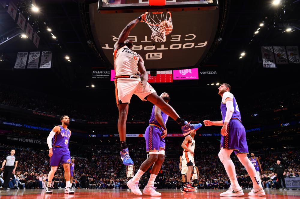 在乒乓球场 在乒乓球场