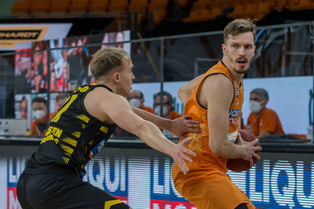 对于许多年 对于许多年