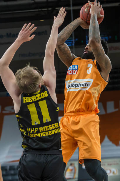 季转会市场 季转会市场